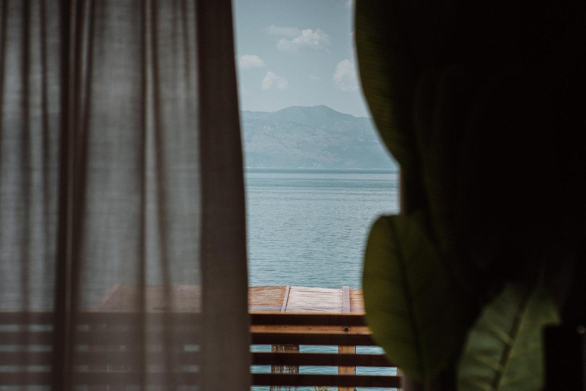Lost Seaside Hotel Saranda Dış mekan fotoğraf
